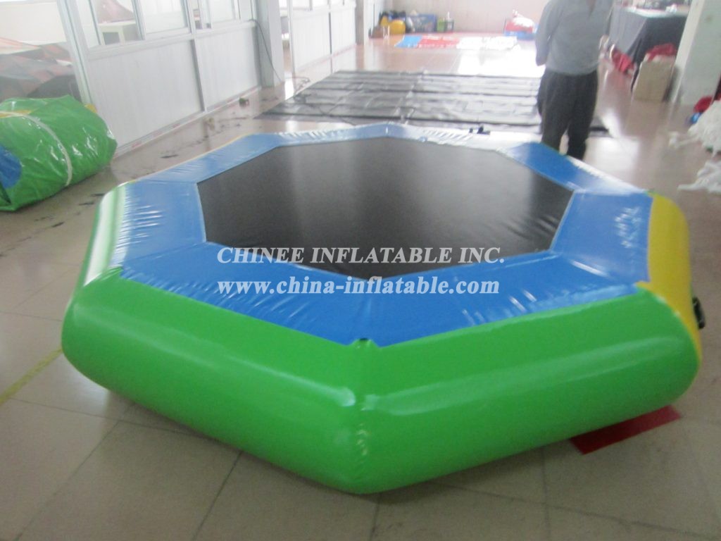 T10-225 Outside Playground For Jumping Trampoline Pvc Material Floating Block Durable Inflatable Water Trampoline