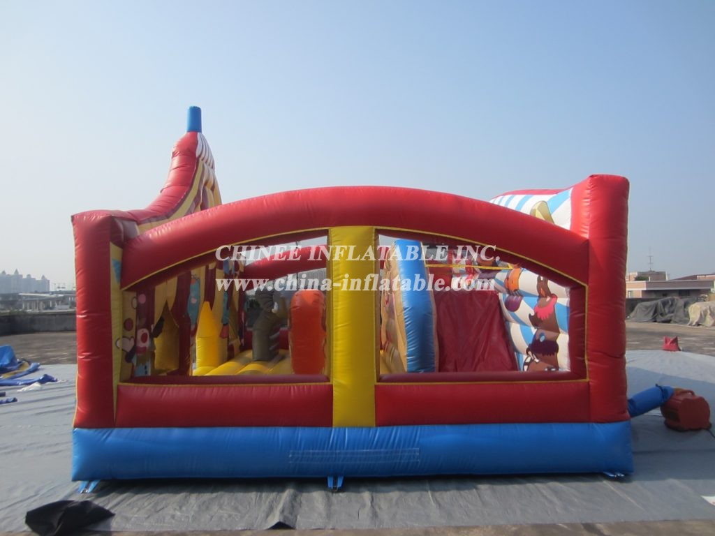 T6-124 Circus World Giant Inflatable