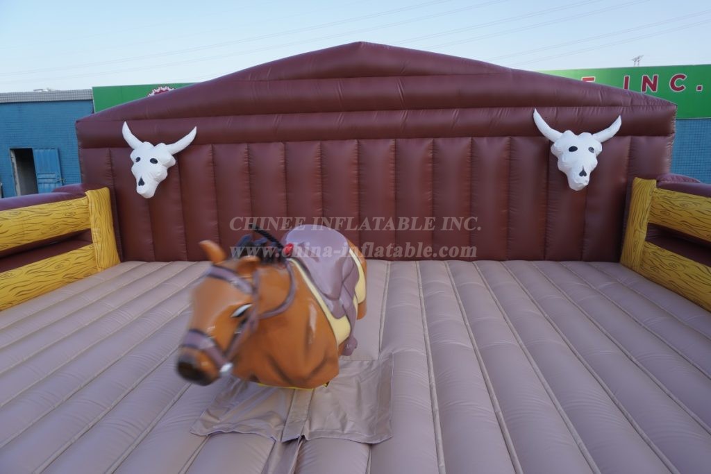 T11-3109 Wild West Mechanical Horse