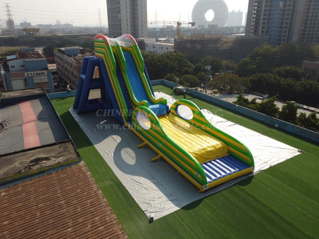 T8-5010 Giant Inflatable Slide With Extreme Jump