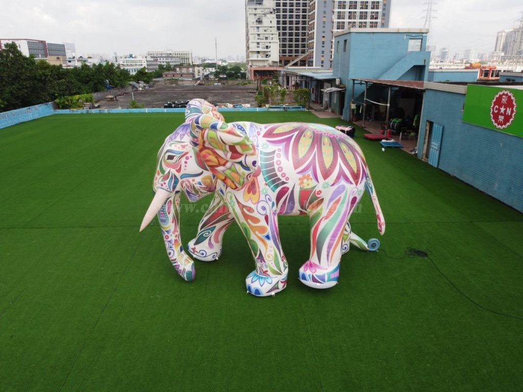 S4-508 Inflatable Cartoon Color Elephant