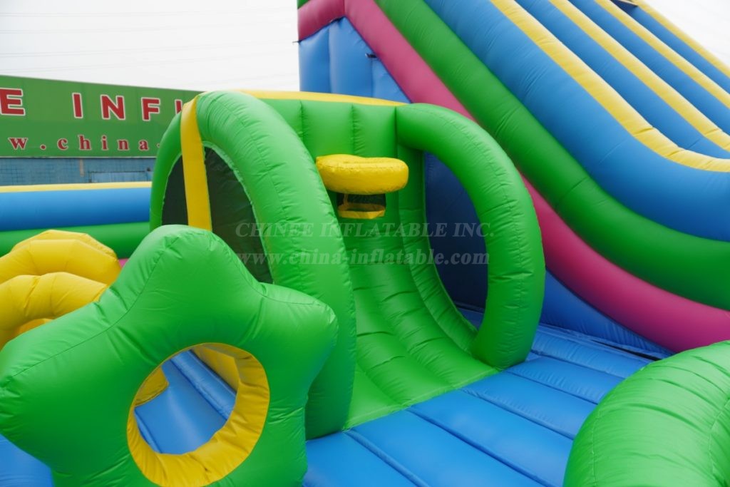 GF2-160C Giant Inflatable Castle Park